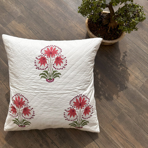 Red Cardinal Quilted Cushion Cover