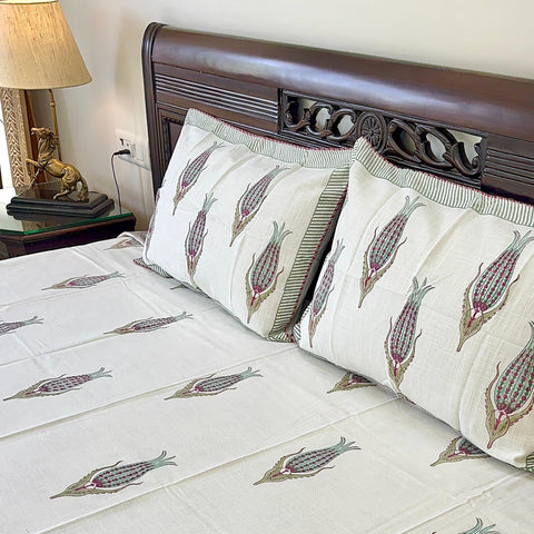 Makkaa bloom Slub Cotton Block Printed Bedcover